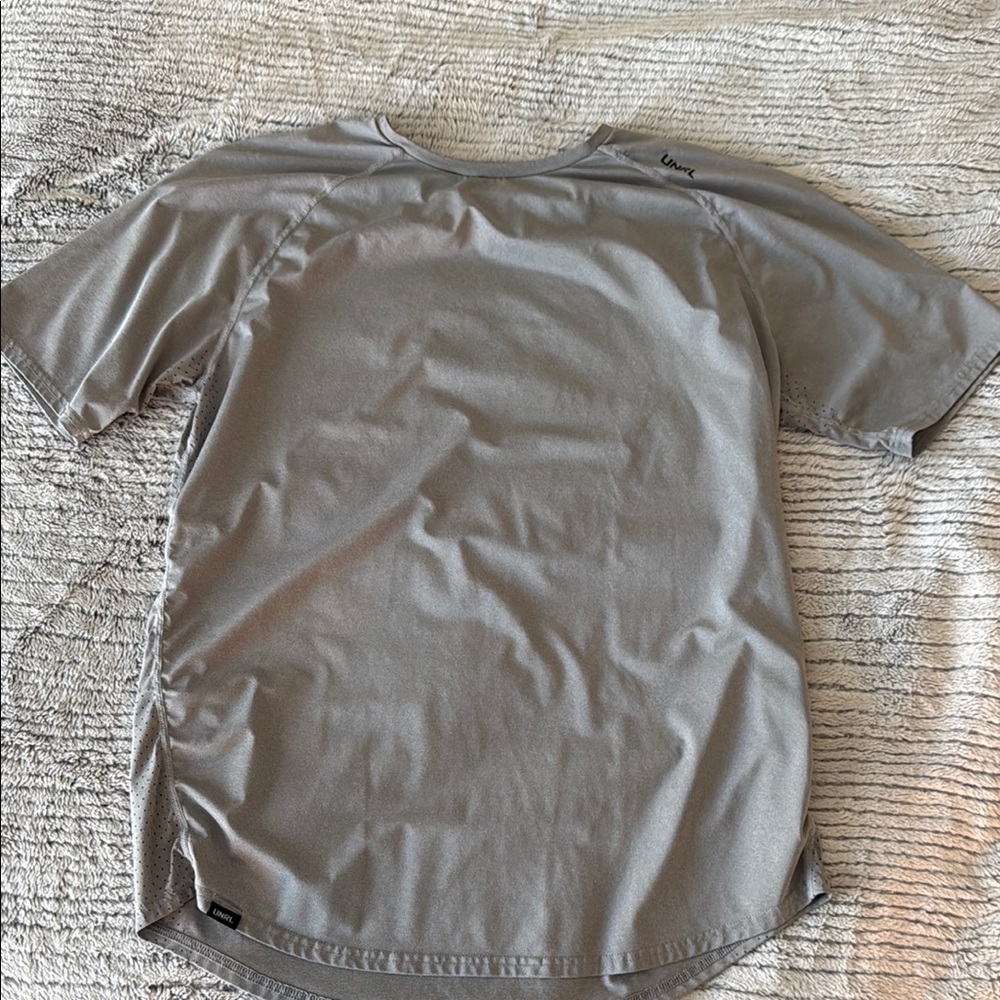 Gray Short Sleeve Tee with Crew Neck